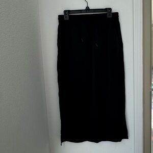 Lululemon Midi skirt